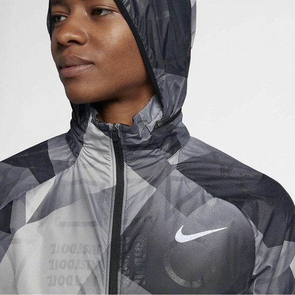 Nike Shield Hooded Windbreaker Jacket Size XS - Picture 12 of 13
